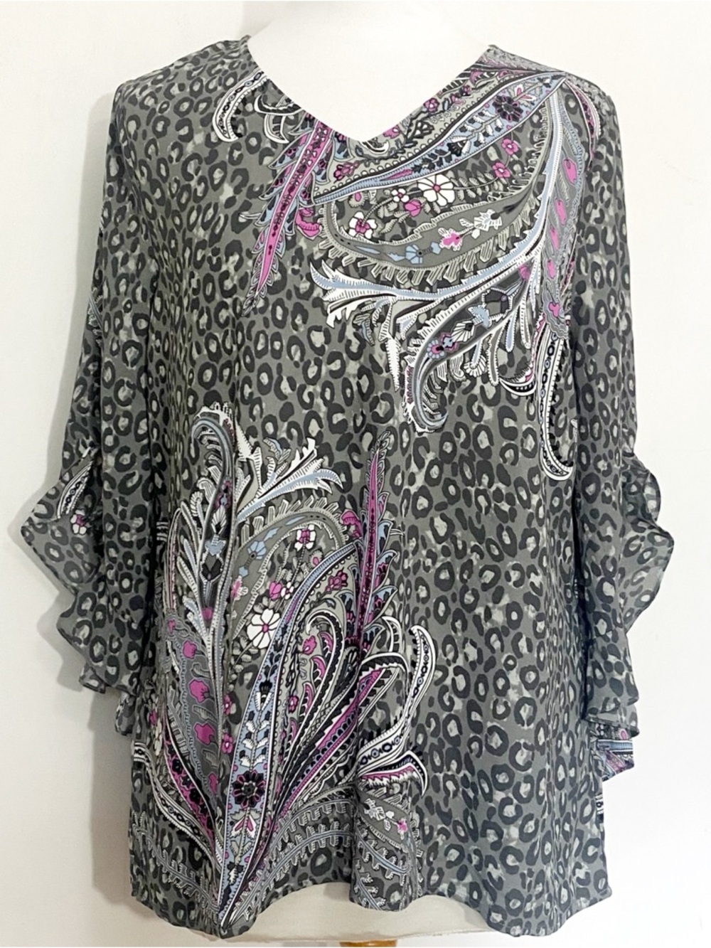 Cato Grey Mixed Media Print Tunic Top with Pink and Blue Paisley Detail L